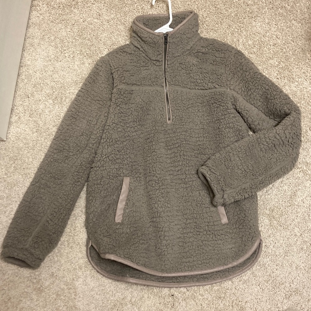 Abercrombie & Fitch Beige Teddy Pullover